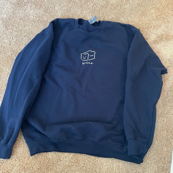 Embroidered bread sweater - Picture 2 of 3